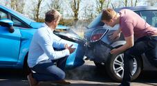 Rc auto, dopo incidente con colpa assicurazione aumenta del 27%. 87% automobilisti in classe più alta, servono strumenti migliori