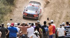 WRC: Ogier "sbatte" con la sua C3, Sordo (Hyundai) balza in testa al Rally di Sardegna