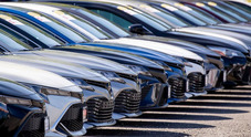 Il mercato dell'auto usata cresce anche a dicembre (+7,3%). L'anno chiude con 5,4 miloni di passaggi complessivi (+7,4%) Il mercato dell'auto usata cresce anche a dicembre (+7,3%). L'anno chiude con 5,4 miloni di passaggi complessivi (+7,4%)