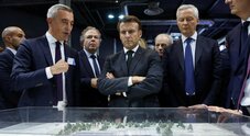 Francia, 70 mln di euro in sostegno alla mobilità elettrica. Le Maire: «Stellantis e Renault riportino la produzione qui»