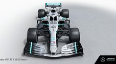 F1, ecco la nuova Mercedes W10. Hamilton: «Sono entusiasta». Wolff: «Ripartiamo da zero»