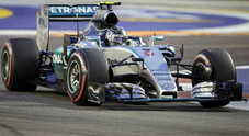 Austin, per Rosberg è pole sul bagnato: Hamilton secondo, Vettel quinto tempo