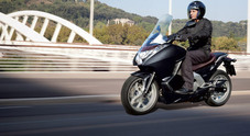 Integra, un po' scooter un po' moto: l'innovazione Honda cambia lo scenario