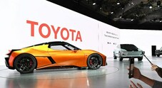 Toyota rivede al rialzo stime utili e fatturato annuali Migliora la capacit&agrave; produttiva e lo yen debole sostiene competitivit&agrave;