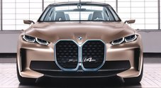 BMW i4 concept, la coupé elettrica con il rombo: 530 cv e 600 km autonomia. In produzione dal 2021
