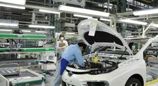 Toyota, vendite globali raddoppiate in aprile. Minore impatto su produzione da carenza chips