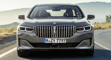 BMW, a Ginevra debutta la nuova Serie 7 Phev, l'ammiraglia "verde"