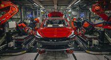 Tesla ha fermato la produzione della Model 3 in California. Stop fino al 7 marzo, forse per scarsità di chip elettronici