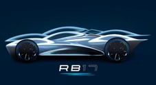Red Bull RB17, avrà l’urlo del V10 aspirato: 1200 cv peso di 900 kg ed aerodinamica estrema firmata Adrian Newey