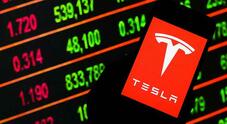 Tesla cede il 6% al debutto sullo S&P 500. È la sesta società per capitalizzazione, vale 650 mld di dollari