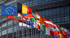 Transizione green, a riunione ambasciatori UE Italia voterà contro stop motori termici 2035