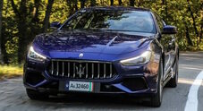 Maserati Ghibli Hybrid, tanta potenza e un occhio a consumi. Ha un cuore 2,0 litri con eBooster e batteria a 48 volt eroga 330 cv