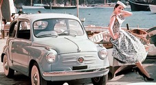 Fiat 600, l’icona del boom economico ha 65 anni. Debuttò il 9 marzo '55 al Salone di Ginevra. Costava 590mila lire