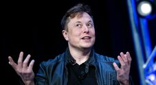 Elon Musk rinnega il bitcoin, anche per l'acquisto di una Tesla. “Danneggia l'ambiente”, ma non vende i suoi 1,5 mld acquistati