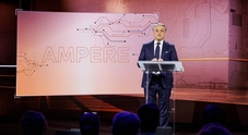 Renault prepara l’Ipo di Ampere, in borsa nel 2024. De Meo: «La vendita della quota in Nissan inizierà presto»