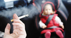 Fumo in auto, controlli più severi e multe per i conducenti che trasgrediscono