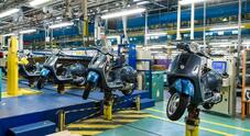 Piaggio ha ricavi e utili in calo, ma in rialzo gli investimenti. Colaninno: «Serve stabilità»