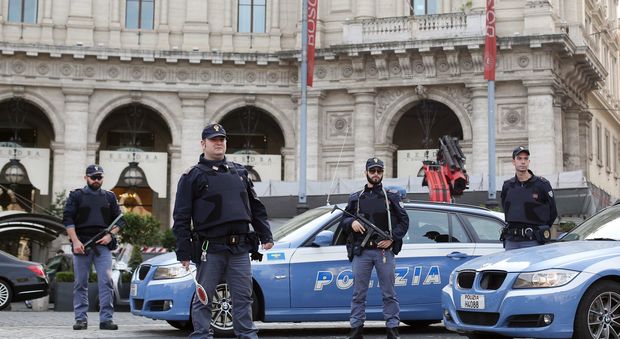Roma, lo spettro Isis a Pasqua: «Vacanze cancellate, 20.000 turisti in meno»