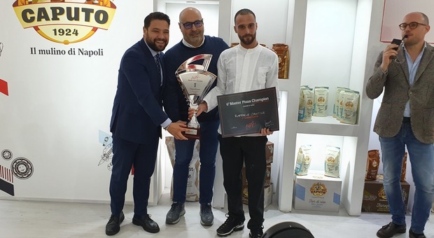 Master Pizza Champion senza glutine, vince il salernitano Raffaele Gentile