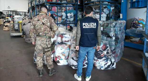 Napoli: sequestrati 50 metri cubi di rifiuti speciali in un capannone