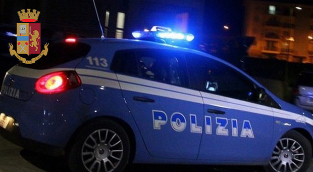Ancona, lite nella notte a Torrette: i poliziotti dividono due uomini venuti alle mani