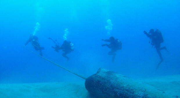 La posa in opera di cavi sottomarini