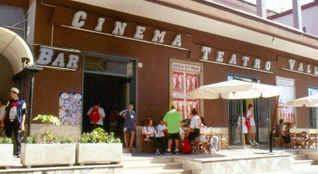 Addio al cinema Valle, simbolo e amarcord del Giffoni festival. Il ricordo di patron Gubitosi