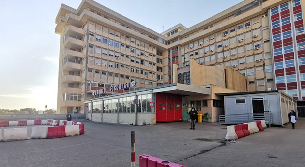 Pronto soccorso dell'ospedale “Fazzi” di Lecce sotto accusa: sopralluogo di Pagliaro e Lopalco