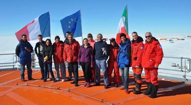 La squadra italo-francese alla base Concordia in Antartide