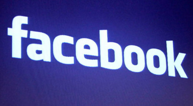 Facebook, arriva il "salva" ​per le notizie da leggere dopo