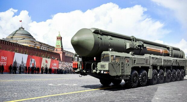 Russia, ordinate esercitazioni nucleari al confine con l'Ucraina: ecco le armi tattiche di Mosca (e perché sono molto pericolose)