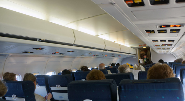 Viaggiare risparmiando: ecco qualche semplice trucco per volare low cost