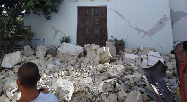 Ischia, crolla la chiesa del Purgatorio, danni al Museo archeologico. Inviati gli esperti del Mibact