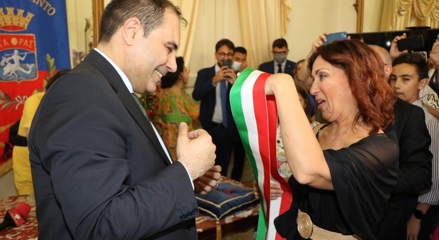 Melucci è ufficialmente sindaco di Taranto. Una settimana per la nuova giunta