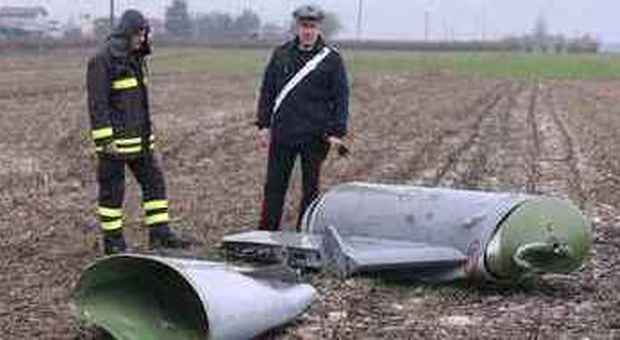 Pordenone. Serbatoi sganciati da F16 in difficoltà: danni per 300 mila euro