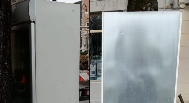 Titolari del ristorante sporcaccioni: abbandonano il vecchio frigorifero in mezzo alla strada