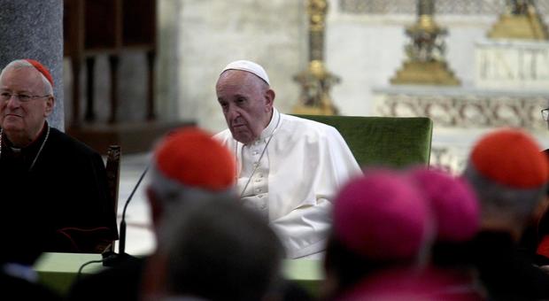 Alla messa del Papa si prega per il Coronavirus: siano prese misure efficaci e solidali