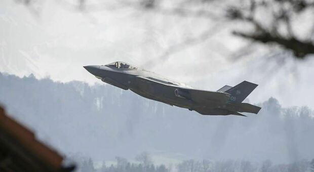 Svizzera pronta a comprare gli F-35 dagli Usa (senza aspettare il referendum)