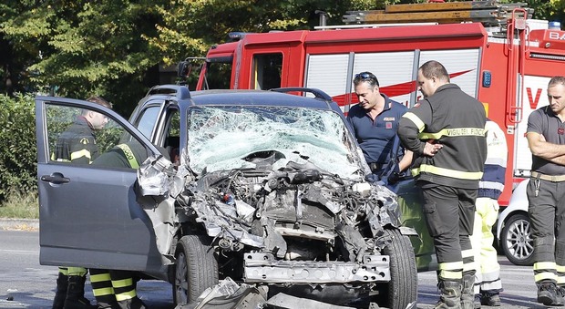 Tremendo incidente a Melfi, 3 vittime: morti due meccanici campani