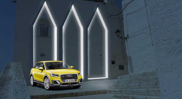 Audi Q2 nelle #untaggable stories di Felice Limosani che accende Locorotondo