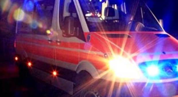 Piacenza, due ragazzi di 20 e 21 anni morti travolti da un'auto all'uscita dalla discoteca