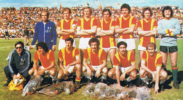 La formazione del Lecce che al termine della stagione 1975-76 ottenne la promozione in serie B