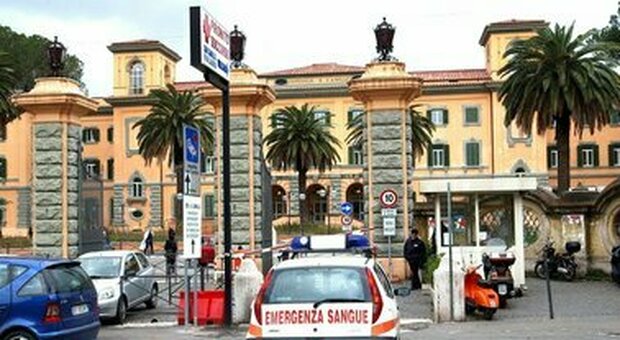 Covid Roma, al San Camillo si ferma la cardiologia: medici e infermieri infettati