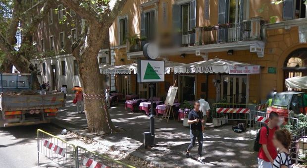 Roma, blatte in cucina e sporcizia sui pavimenti: chiuso ristorante a viale Trastevere