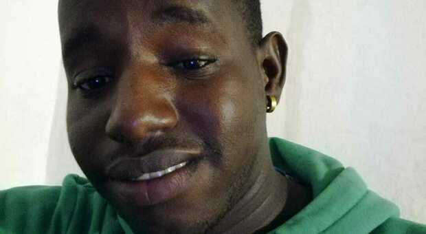 Lucera, bracciante maliano suicida nelle campagne: Fallaye Dabo aveva 28 anni