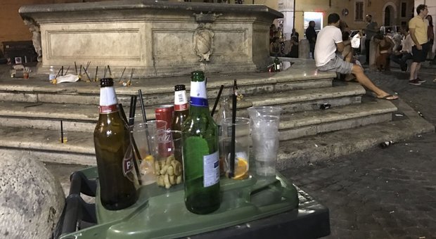 Roma, l'ordinanza anti-alcol non decolla: pochi controlli