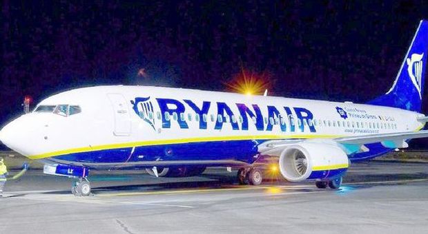Ryanair, le ali sulla Puglia: crescono i voli da Bari e Brindisi