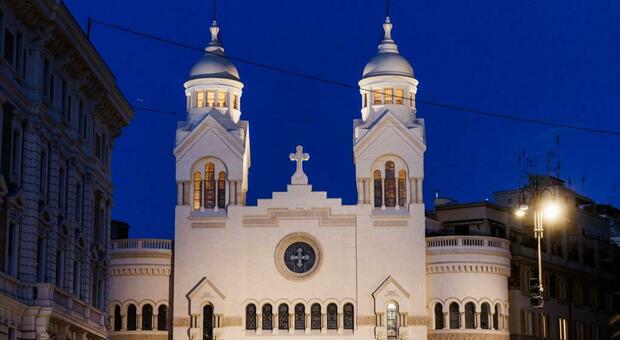 Nuova illuminazione per la Chiesa Valdese di piazza Cavour, inaugurato oggi l'impianto con proiettori al led di ultima generazione