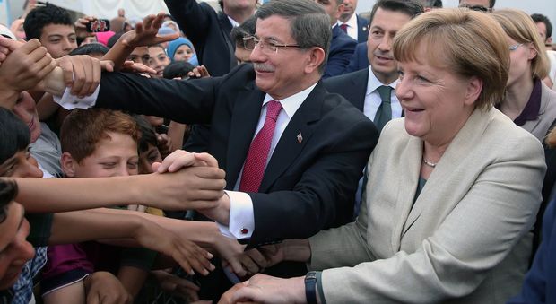 La Ue apre le porte ai turchi niente più visto per entrare