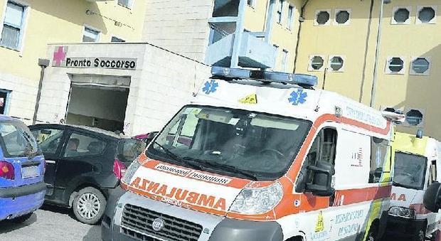Paura a Cervinara: pullman contro auto, due in ospedale